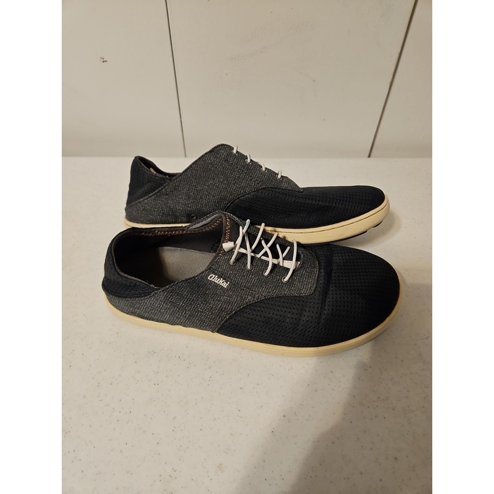 OluKai Nohea Moku Men's Size 9 US / 42 EU Gray White No Tie Casual Slip On Shoes